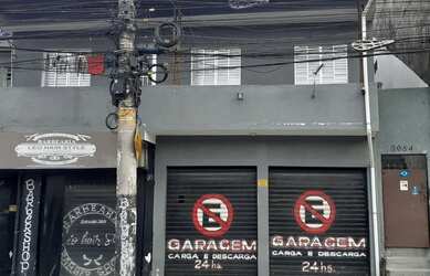 Imagem: A casa possui 5 Dormitórios, 5 Banheiros, 2 Vagas na garagem