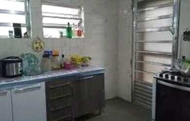 Imagem: A casa possui 2 Dormitórios, 2 Banheiros, 5 Vagas na garagem