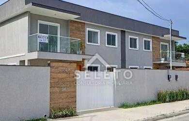 Imagem: A casa possui 4 Dormitórios, 3 Banheiros, 2 Vagas na garagem