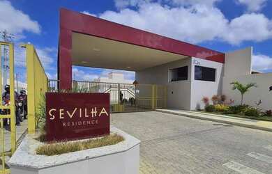 Imagem: A casa possui 3 Dormitórios, 1 Banheiro, 1 Vaga na garagem