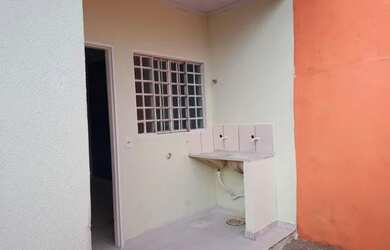 Imagem 4: Casas e apt. 1 Vaga na garageme2 Dormitórios