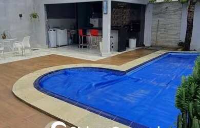 Imagem: A casa possui 3 Dormitórios, 1 Banheiro, 3 Vagas na garagem