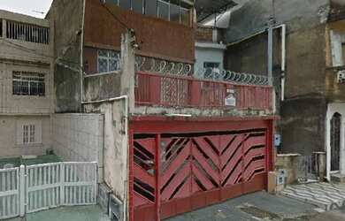 Imagem: A casa possui 5 Dormitórios, 3 Banheiros, 150m² de Área e