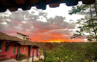 Imagem: O depósito possui 5 Vagas na garagem, 1.960m² de Área e