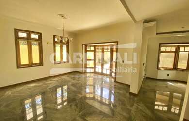 Imagem 5: Casa em Condomínio. Churrasqueira, Ar-condicionado, 399m² de Áreae4...