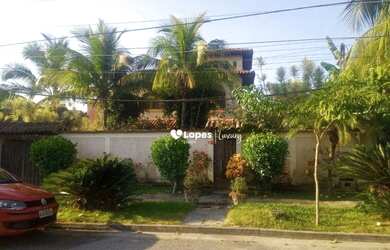 Imagem: A casa em condomínio possui 4 Dormitórios, 4 Banheiros, 2