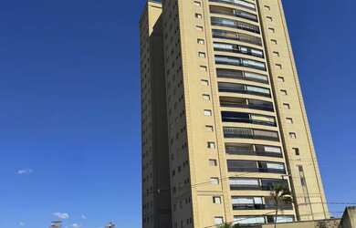 Imagem: O apartamento possui 3 Dormitórios, 5 Banheiros, 3 Vagas na