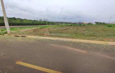 Imagem: O terreno possui 200m² de Área e está localizado em Chácaras