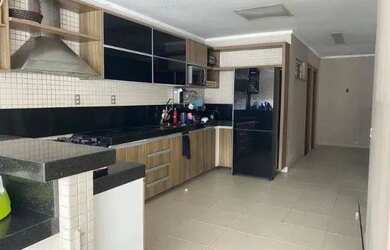 Imagem: A casa em condomínio possui 2 Dormitórios, 1 Banheiro, 3 Vagas