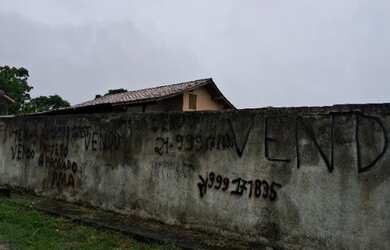 Imagem: O terreno possui 765m² de Área e está localizado em Centro