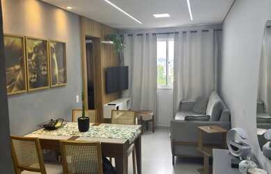 Imagem: O apartamento possui 2 Dormitórios, 1 Banheiro, 1 Vaga na garagem