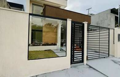 Imagem: A casa em condomínio possui 3 Dormitórios, 2 Banheiros, 2