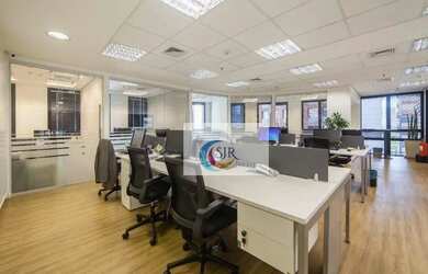 Imagem: O depósito possui 5 Vagas na garagem, 374m² de Área, Imóvel