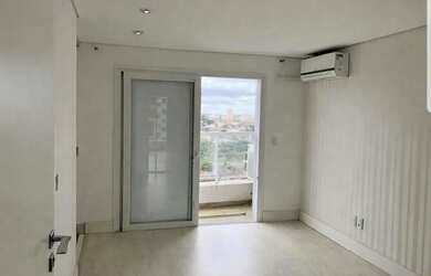 Imagem: O apartamento na cobertura possui 4 Dormitórios, 5 Banheiros