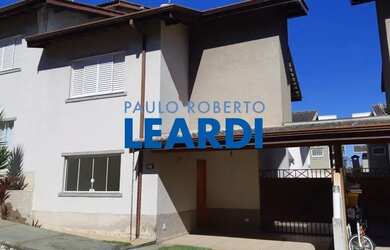 Imagem: A casa em condomínio possui 2 Dormitórios, 2 Banheiros, 2