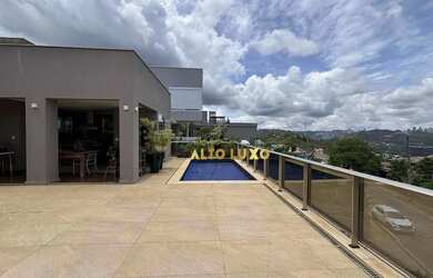 Imagem: A casa em condomínio possui 4 Dormitórios, 4 Banheiros, 3