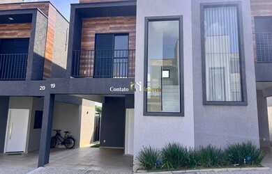 Imagem: A casa possui 2 Dormitórios, 2 Banheiros e 1 Vaga na garagem