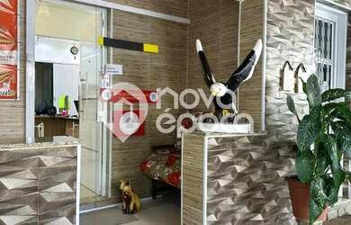 Imagem: A casa à venda possui 4 Dormitórios, 3 Banheiros, 2 Vagas