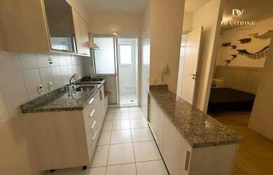 Imagem: O studio possui 1 Dormitório, 1 Banheiro, 1 Vaga na garagem