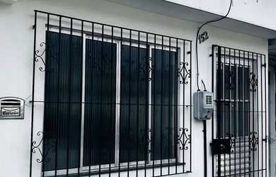 Imagem: A casa possui 2 Dormitórios, 1 Banheiro, 79m² de Área e