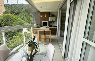 Imagem: O apartamento possui 3 Dormitórios, 4 Banheiros, 2 Vagas na