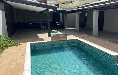 Imagem: A casa em condomínio possui 3 Dormitórios, 4 Banheiros, 5