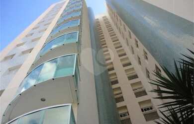 Imagem: O apartamento possui 3 Dormitórios, 4 Banheiros, 3 Vagas na