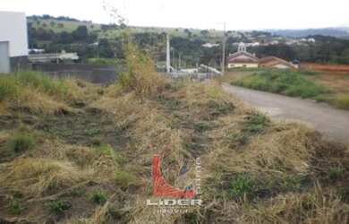 Imagem: O terreno possui 3062m² de Área e está localizado em Guaripocaba