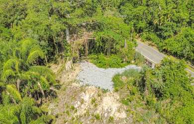 Imagem: O terreno possui 2.517m² de Área e está localizado em Enseada