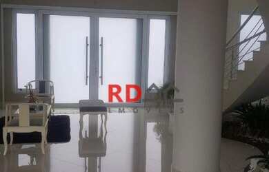 Imagem: A casa em condomínio possui 4 Dormitórios, 1 Banheiro, 5 Vagas