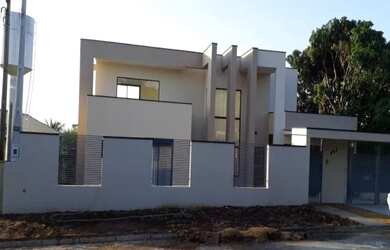 Imagem: A casa em condomínio possui 3 Dormitórios, 4 Banheiros, 4