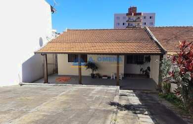 Imagem: A casa possui 2 Dormitórios, 1 Banheiro, 344m² de Área e