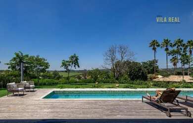 Imagem: A casa em condomínio possui 5 Dormitórios, 5 Banheiros, 5