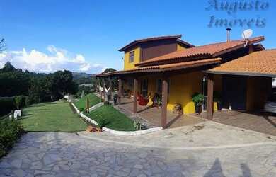 Imagem: A chácara possui 350m² de Área e está localizado em Portão