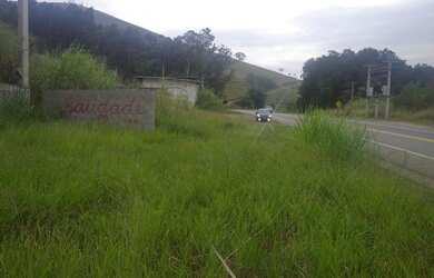 Imagem: O terreno possui 881m² de Área e está localizado em Lavrinhas