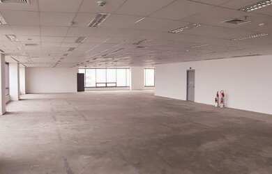 Imagem 3: Sala corporativa para locação de 359m² ao lado da Rodovia e Shopping