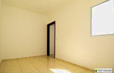 Imagem 15: Casa térrea com 2 dormitórios, sala, cozinha americana.Condomínio fechado...