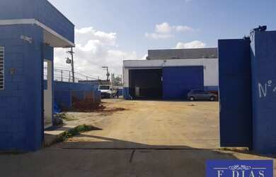 Imagem: O depósito possui 900m² de Área e está localizado em Jundiapeba