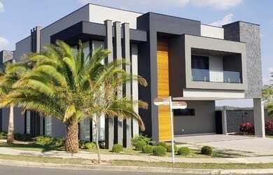 Imagem: A casa em condomínio possui 4 Dormitórios, 5 Banheiros, 5