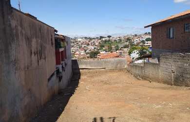 Imagem 3: Lote/Terreno para venda possui 240 metros quadrados em Jardim Imperial...