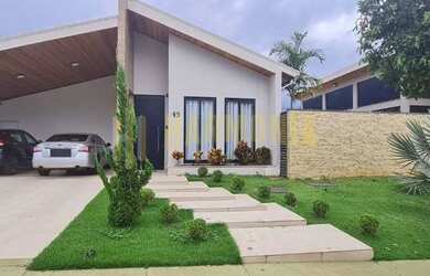 Imagem: A casa em condomínio possui 3 Dormitórios, 4 Banheiros, 4