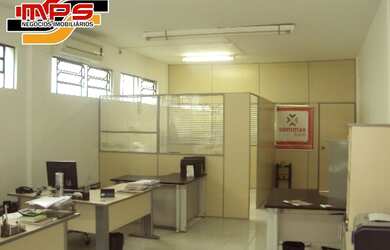 Imagem: O depósito possui 2.830m² de Área e está localizado em