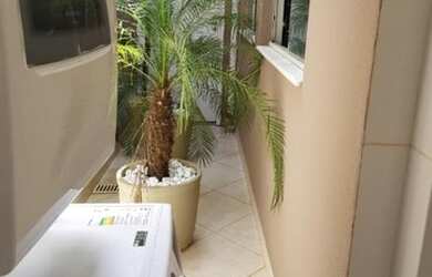 Imagem: A casa possui 3 Dormitórios, 1 Banheiro, 170m² de Área e