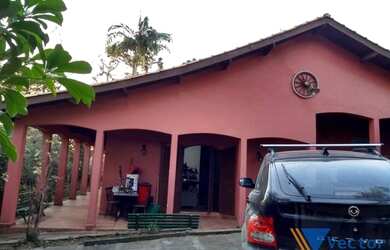 Imagem: A chácara possui 250m² de Área e está localizado em Centro