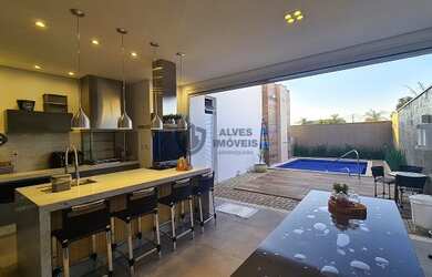 Imagem: A casa em condomínio possui 3 Dormitórios, 3 Banheiros, 4