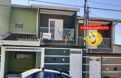 Imagem: A casa possui 2 Dormitórios, 2 Banheiros, 1 Vaga na garagem