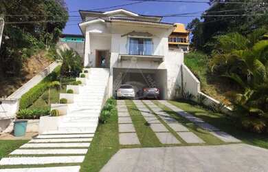Imagem: A casa em condomínio possui 3 Dormitórios, 4 Banheiros, 4