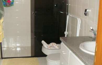 Imagem 14: CASA EM CONDOMÍNIO. Piscina, Churrasqueira, Guarda roupaeLareira