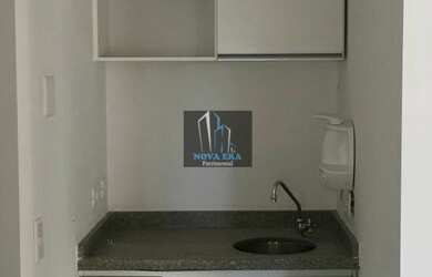 Imagem: O depósito possui 1 Vaga na garagem, 33m² de Área e está