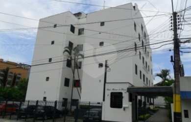 Imagem: O apartamento possui 2 Dormitórios, 1 Banheiro, 2 Vagas na